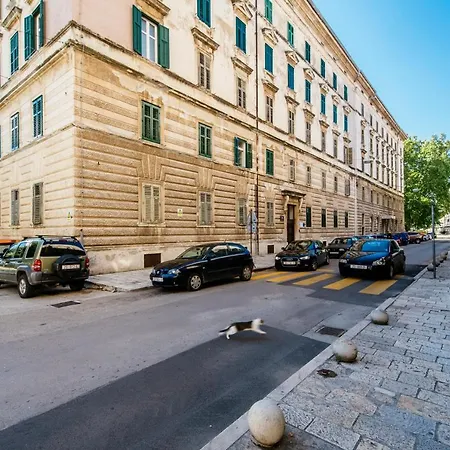 Riva Palace - Design 4*
