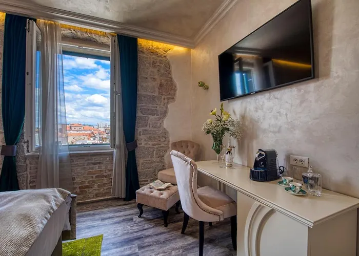 Riva Palace - Design Guest house