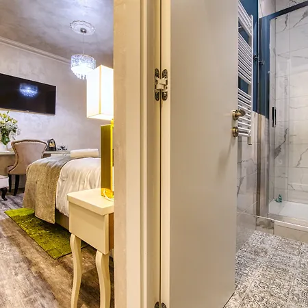 Riva Palace - Design Affittacamere Zara