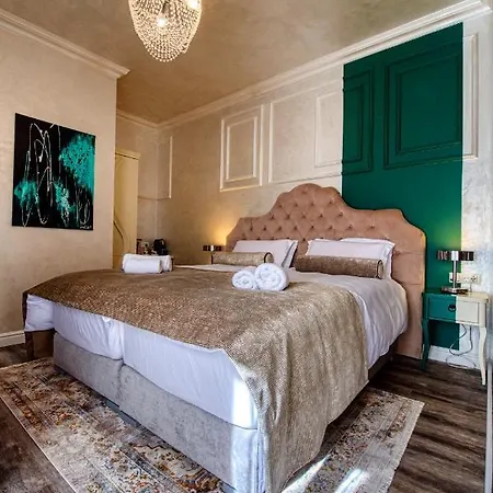 Riva Palace - Design 4*