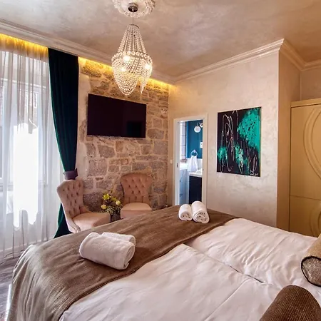 Riva Palace - Design Affittacamere