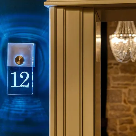 Riva Palace - Design 招待所 扎达尔