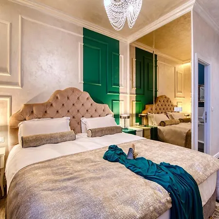 Riva Palace - Design Affittacamere Zara