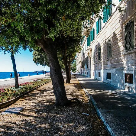 Gæstehus Riva Palace - Design 4*