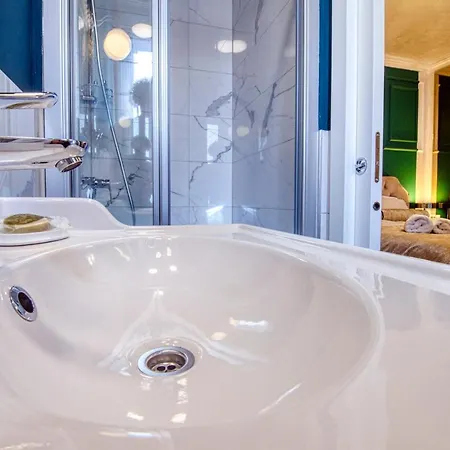 招待所 Riva Palace - Design 扎达尔