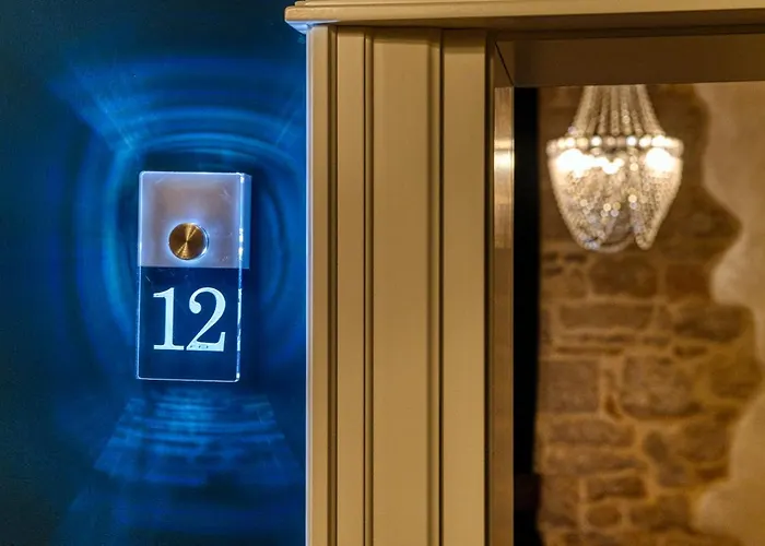 Riva Palace - Design 招待所 扎达尔